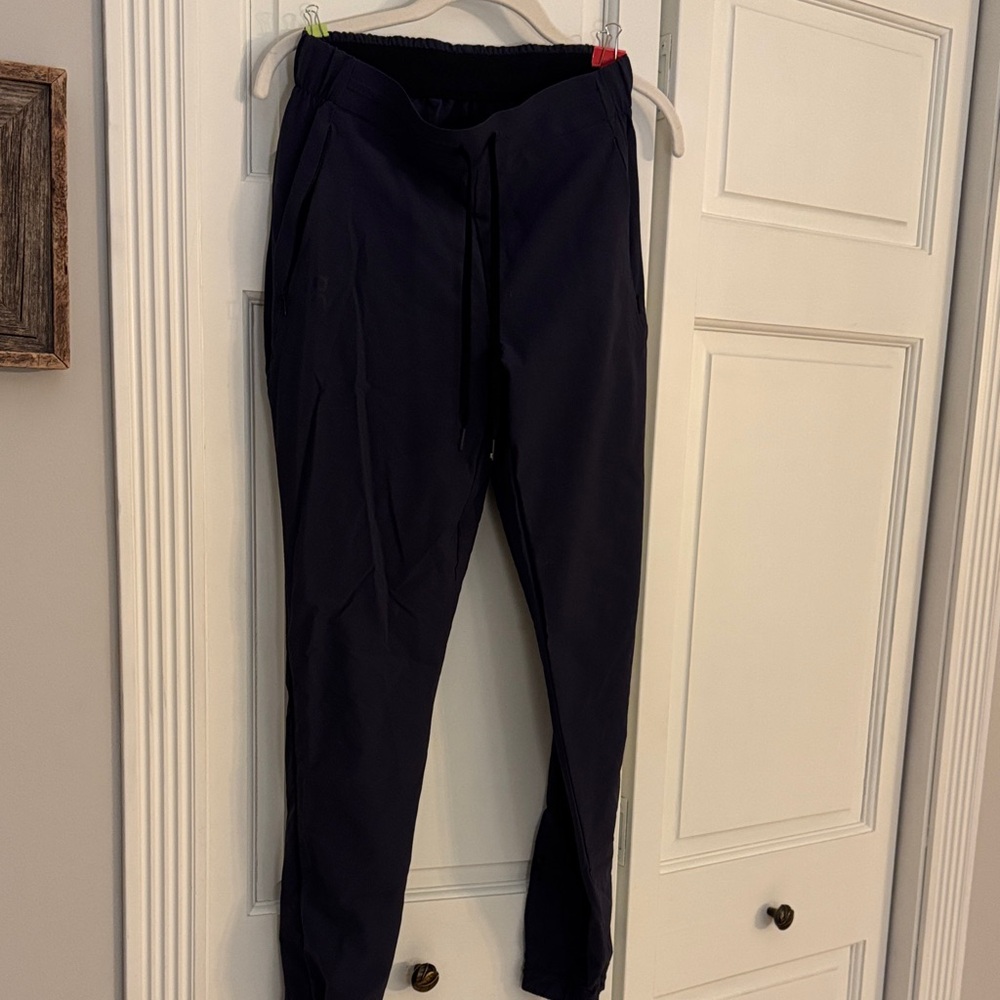 On Cloud Run on Clouds Active Pants XS NAVY